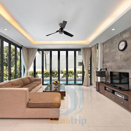 Deluxe Ocean Villa Along The Beach Da Nang Buitenkant foto