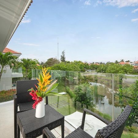Deluxe Ocean Villa Along The Beach Da Nang Buitenkant foto
