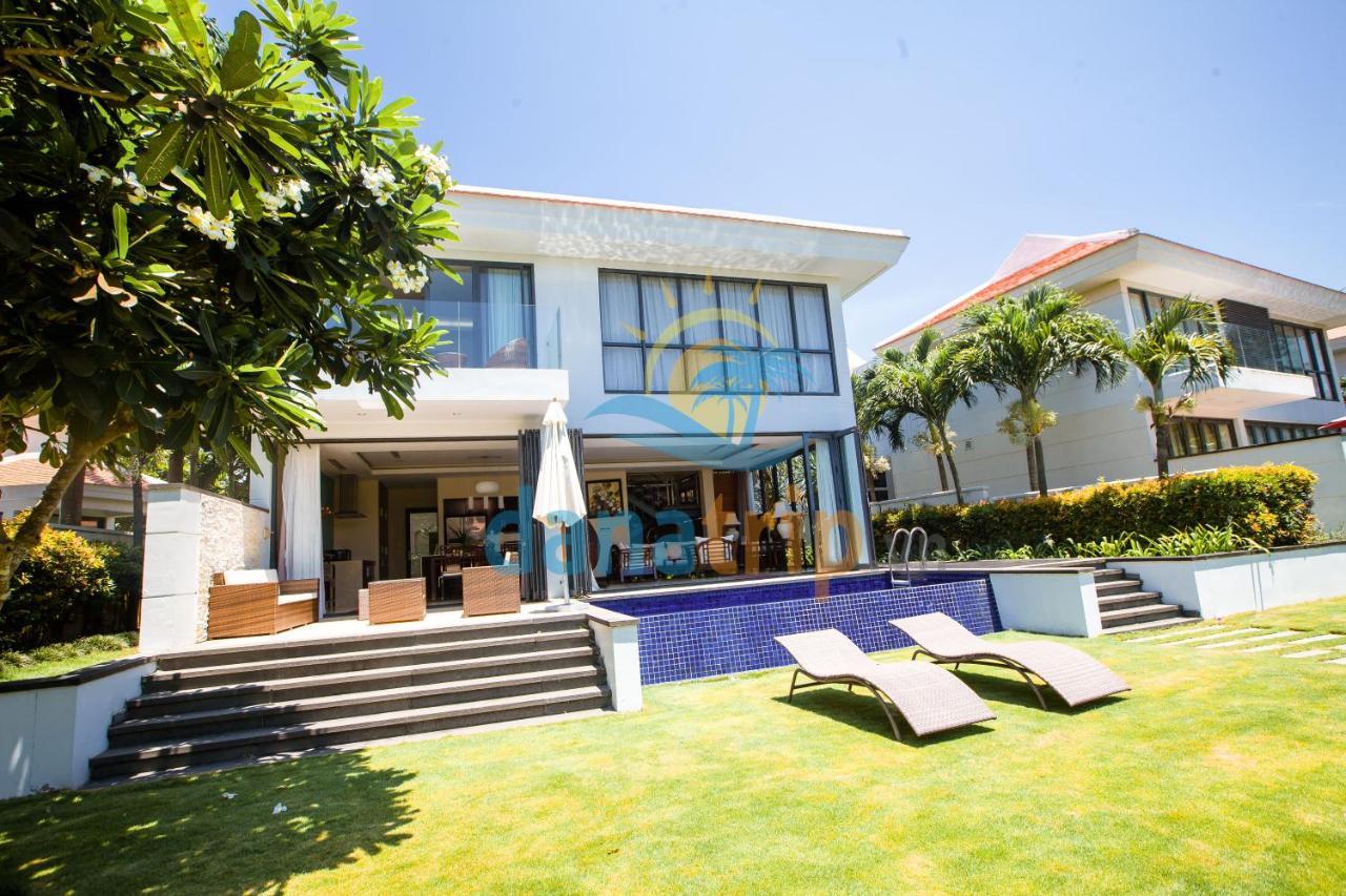 Deluxe Ocean Villa Along The Beach Da Nang Buitenkant foto