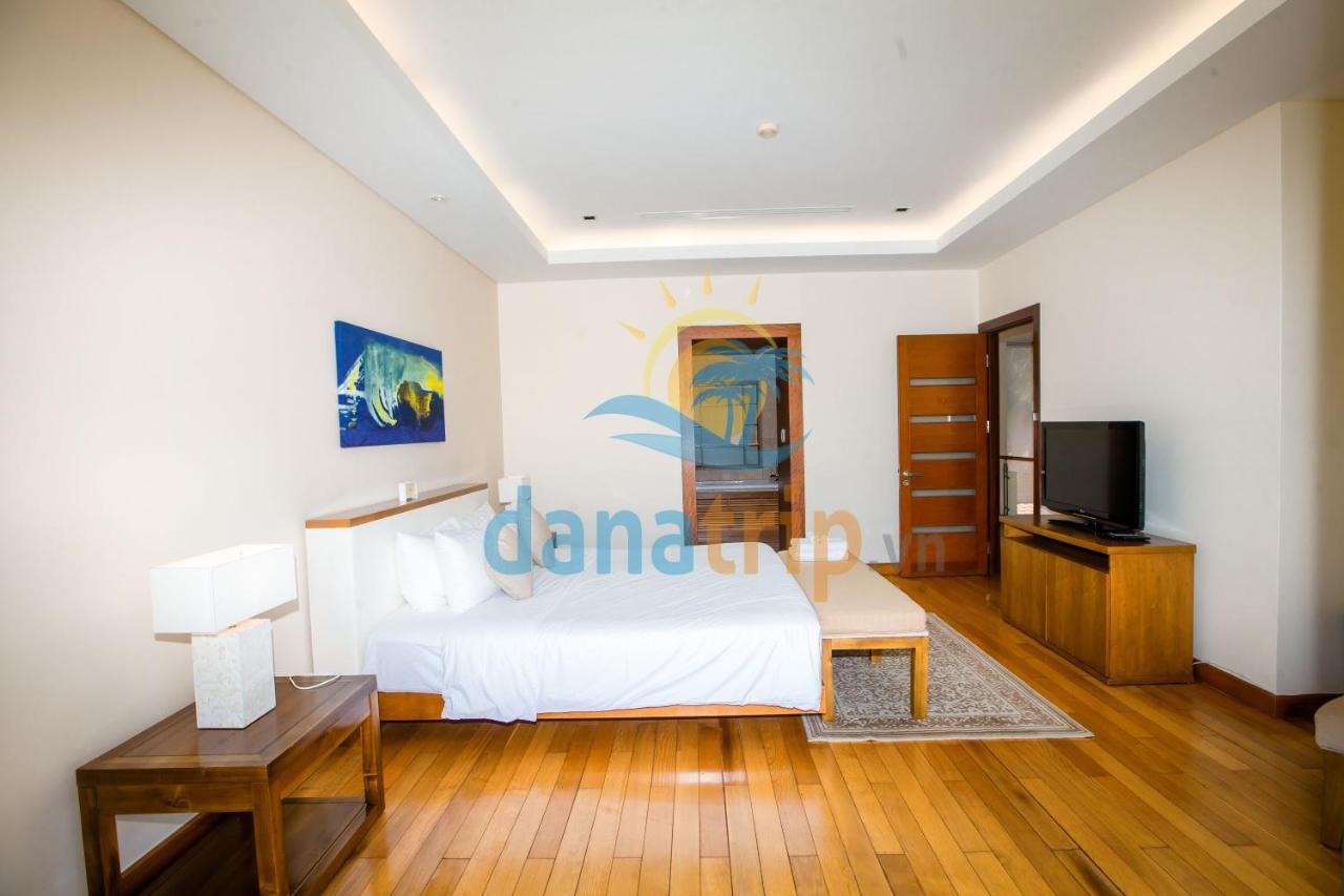 Deluxe Ocean Villa Along The Beach Da Nang Buitenkant foto