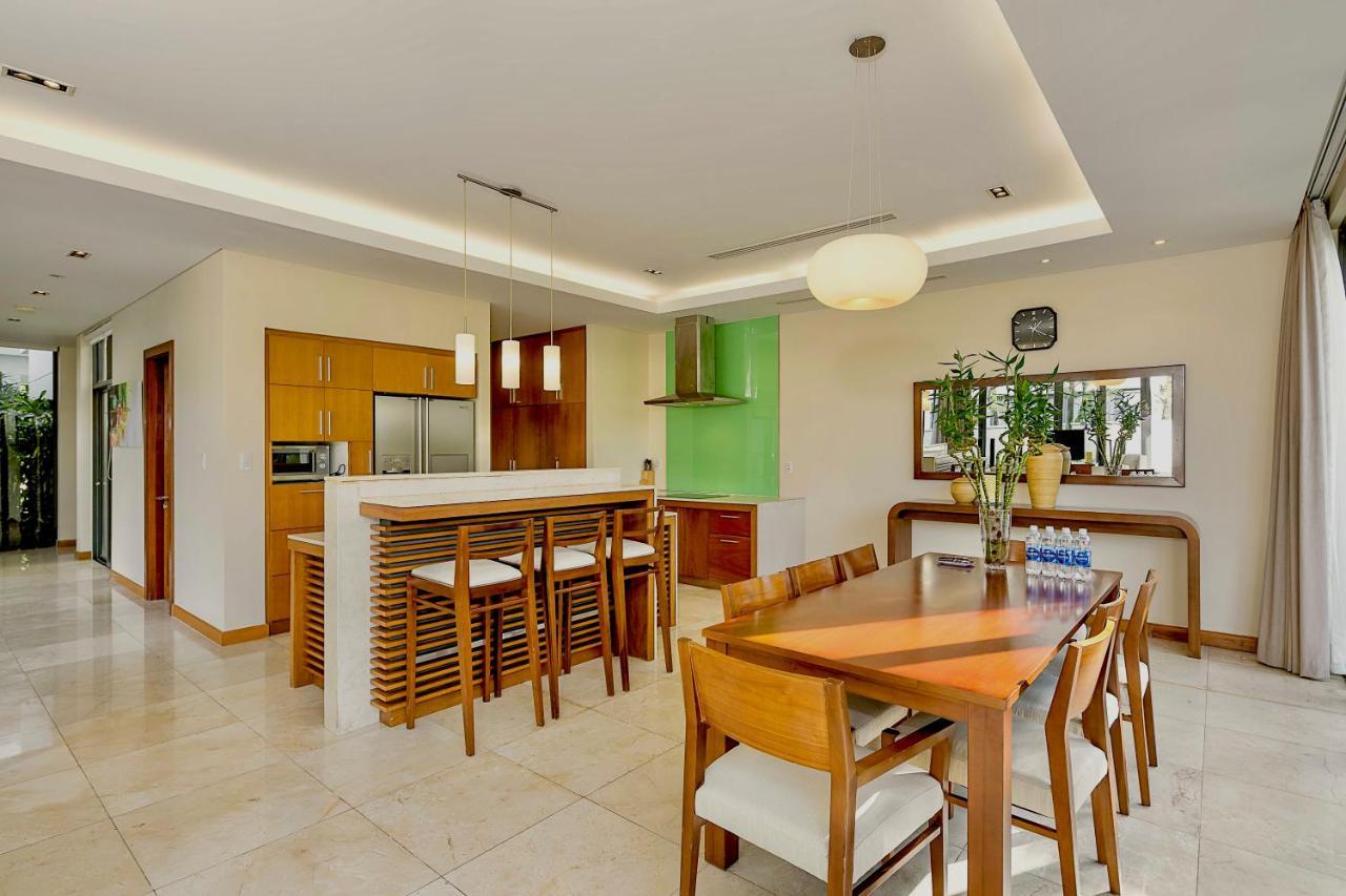Deluxe Ocean Villa Along The Beach Da Nang Buitenkant foto