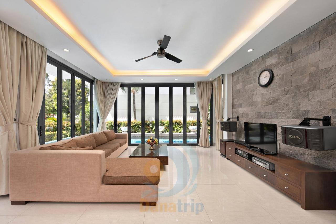 Deluxe Ocean Villa Along The Beach Da Nang Buitenkant foto