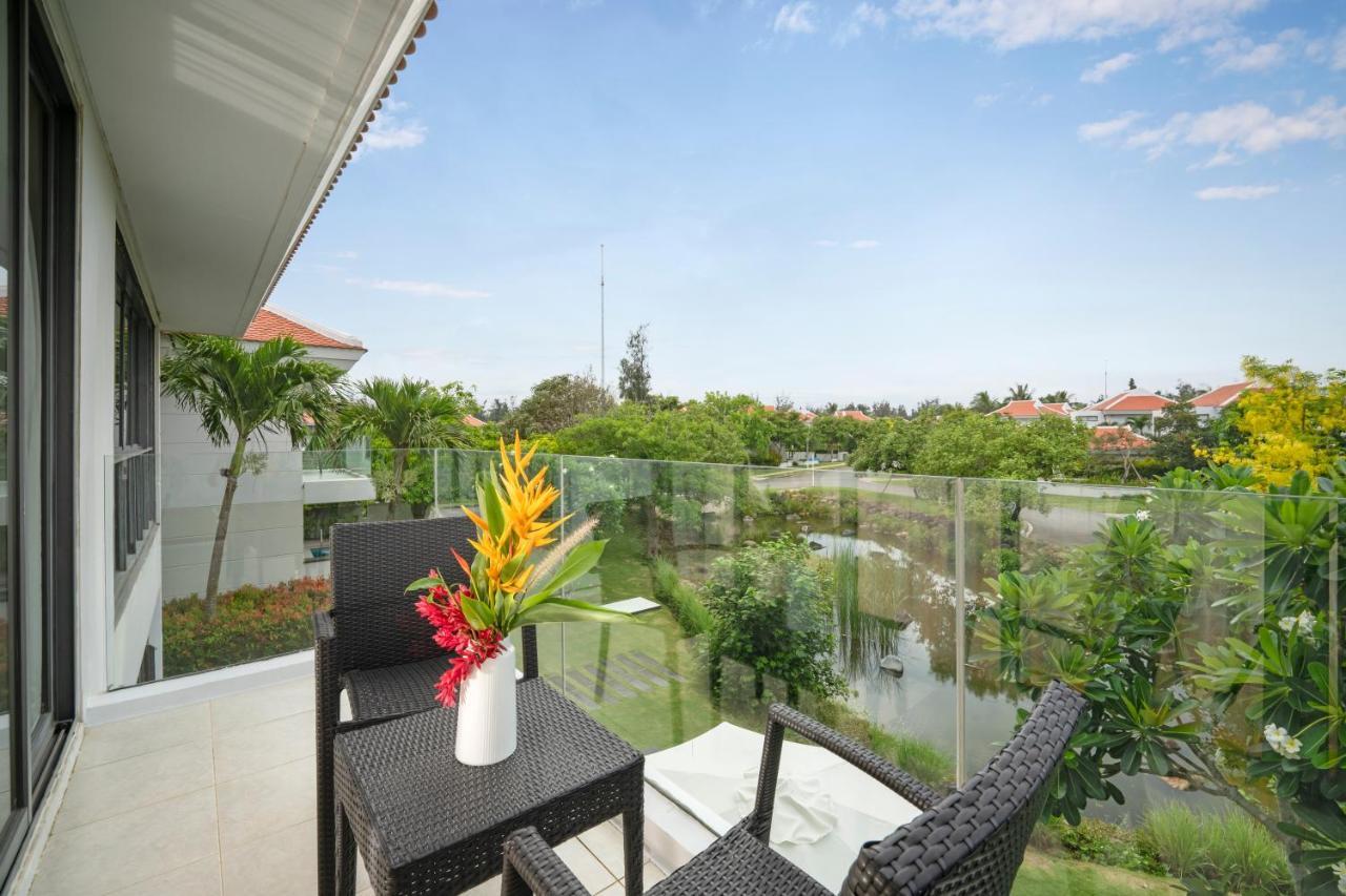 Deluxe Ocean Villa Along The Beach Da Nang Buitenkant foto